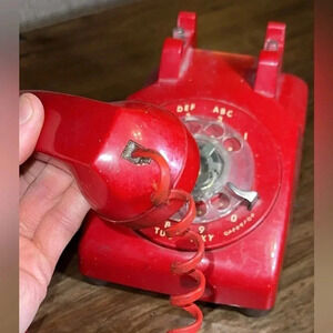 OLD Stromberg Carlson Classic Red Vintage Fashioned Desk Rotary Telephone Phone
